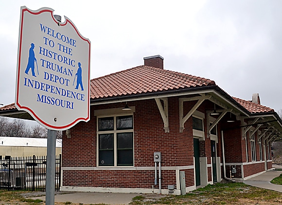 Truman Depot, the start of our train trip