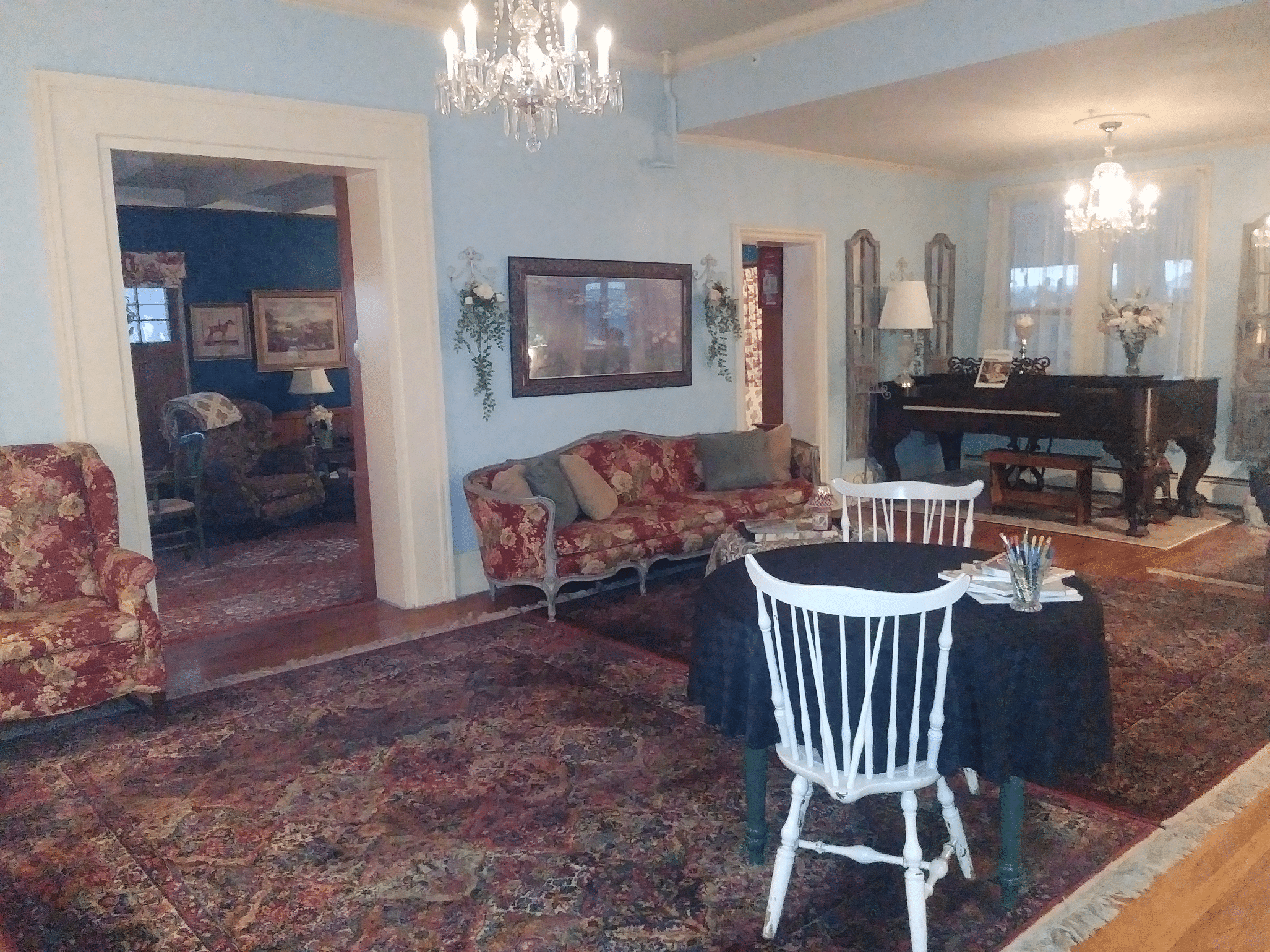 Carpeting comparison. Parlor looking southwest 2019