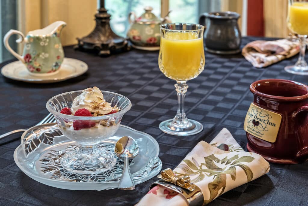 Restaurants in Independence MO, photo of a beautiful breakfast at the Silver Heart Inn 